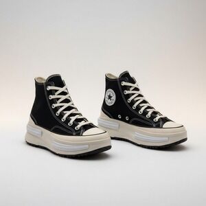 Converse Chuck Taylor All Star Sneakers - Men's 7 / Women's 8.5 - NIB